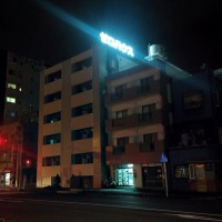 ＬＥＤライトで鹿児島の賃貸専門会社「ゼロハウス」。光ってます！！